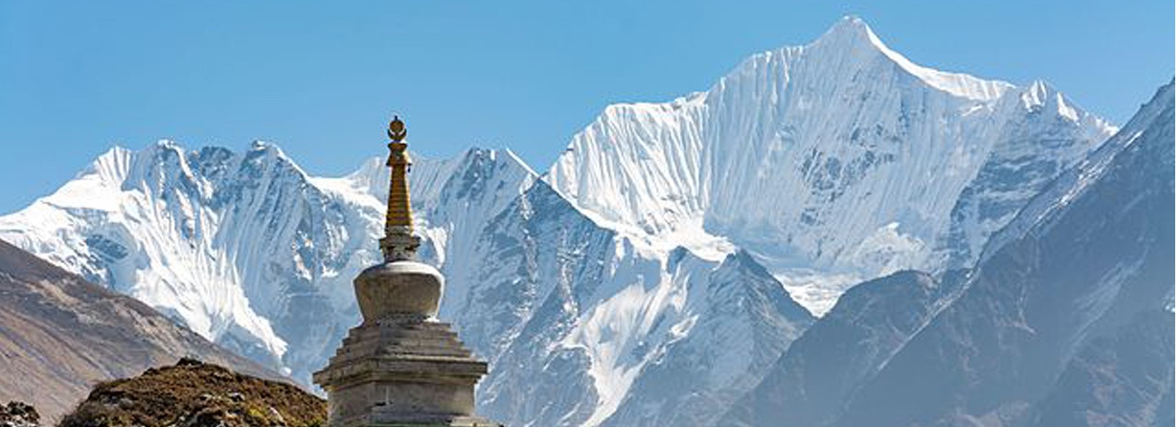 Langtang valley panorama Trekking